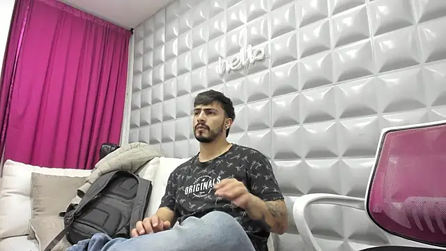 Snapshot of Jack_Daniel__ chatting on 10-20-25, 01:00 Jack Daniel online show from 10-20-25, 01:00