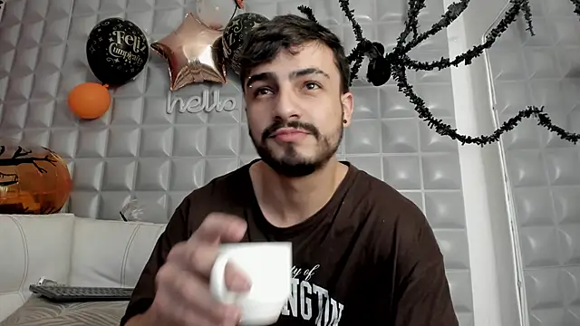 Snapshot of Jack_Daniel__ chatting on 10-22-25, 03:34 Jack Daniel online show from 10-22-25, 03:34