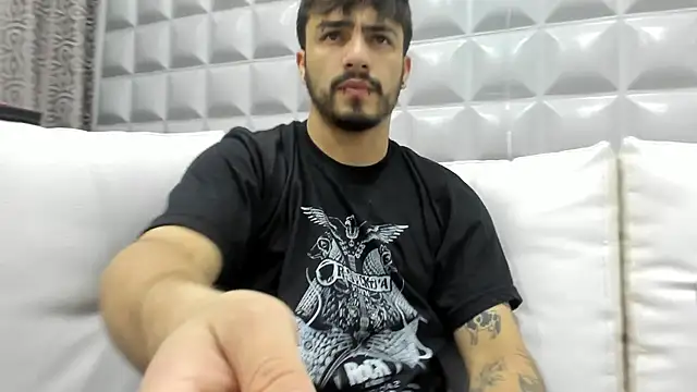 Snapshot of Jack_Daniel__ chatting on 11-04-25, 05:23 Jack Daniel online show from 11-04-25, 05:23