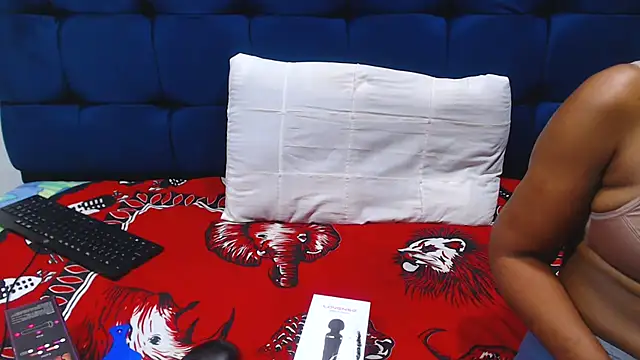 SexyBeverly  online show from 10-23-25, 08:24