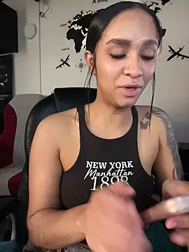 Isabella-Teen online show from 05-28-26, 01:08