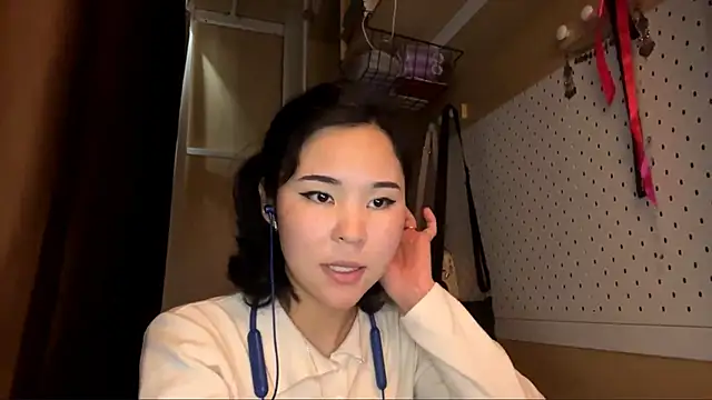 JennyCarpenter online show from 05-09-26, 10:09