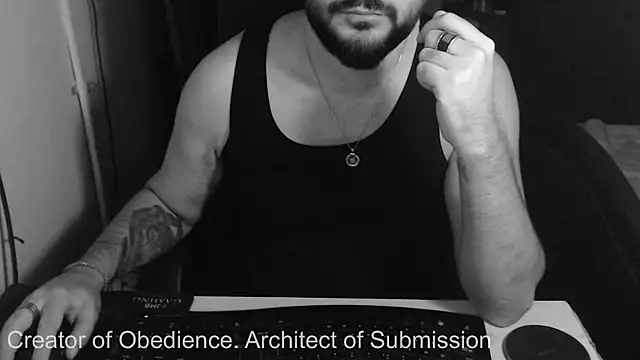 Snapshot of Lord_MasterX chatting on 09-20-25, 08:10 Lord MasterX online show from 09-20-25, 08:10