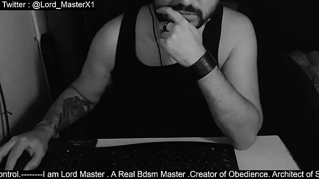 Snapshot of Lord_MasterX chatting on 10-05-25, 02:21 Lord MasterX online show from 10-05-25, 02:21