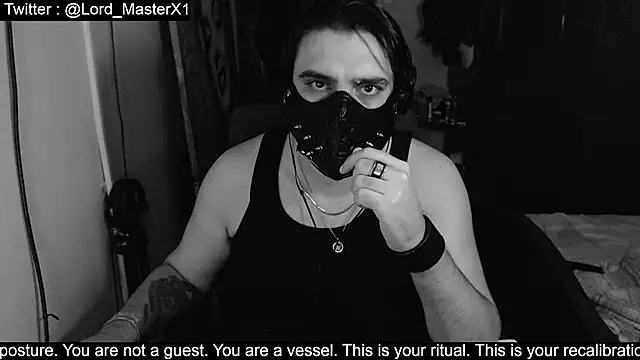 Snapshot of Lord_MasterX chatting on 10-28-25, 04:27 Lord MasterX online show from 10-28-25, 04:27
