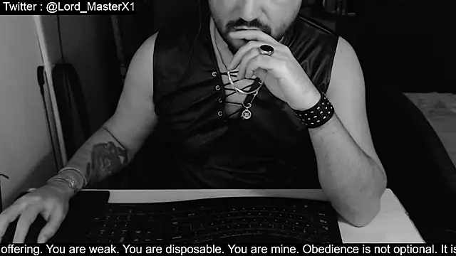 Snapshot of Lord_MasterX chatting on 11-05-25, 01:27 Lord MasterX online show from 11-05-25, 01:27