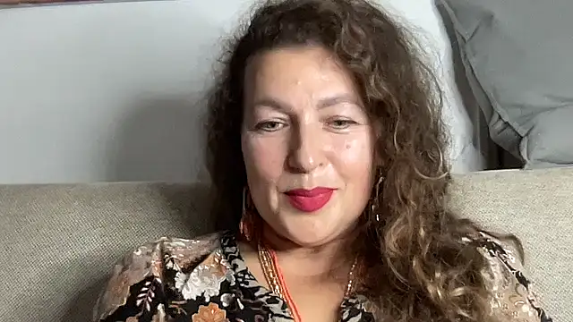 Elviora online show from 10-07-25, 07:55