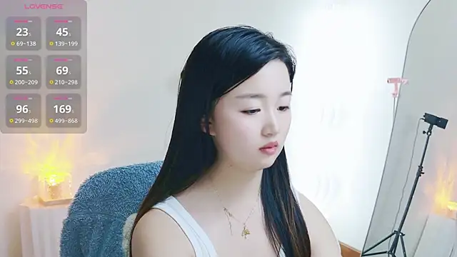 xiaojing520 online show from 09-22-25, 01:46