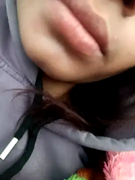 Snapshot of Aaisha-16 chatting on 02-15-26, 03:25 Aaisha-16 online show from 02-15-26, 03:25