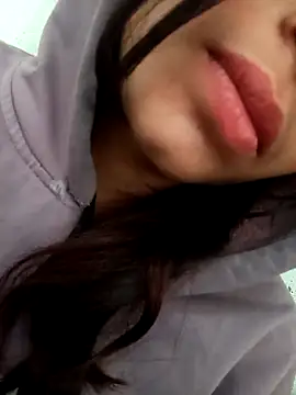 Snapshot of Aaisha-16 chatting on 02-19-26, 03:13 Aaisha-16 online show from 02-19-26, 03:13