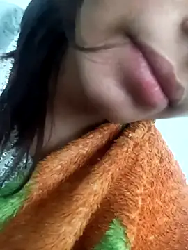 Snapshot of Aaisha-16 chatting on 03-01-26, 02:46 Aaisha-16 online show from 03-01-26, 02:46