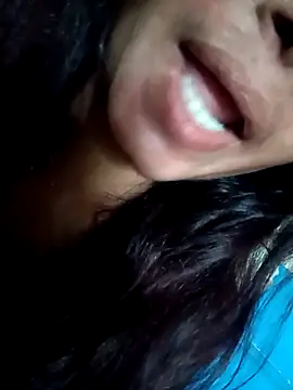 Snapshot of Aaisha-16 chatting on 03-16-26, 11:36 Aaisha-16 online show from 03-16-26, 11:36