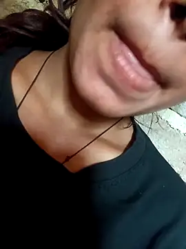 Snapshot of Aaisha-16 chatting on 03-26-26, 05:35 Aaisha-16 online show from 03-26-26, 05:35