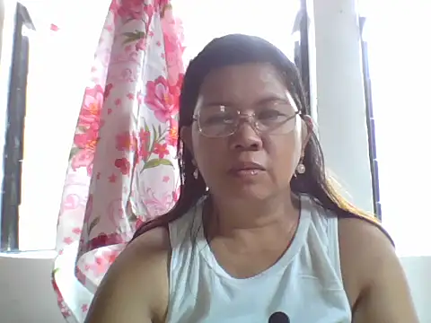 Snapshot of asian_bhebs1 chatting on 09-15-25, 01:05 asian bhebs1 online show from 09-15-25, 01:05