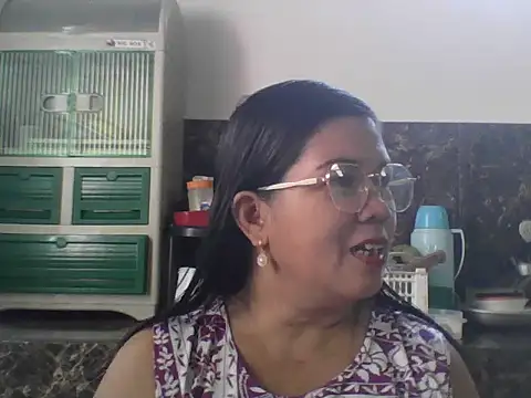 Snapshot of asian_bhebs1 chatting on 09-19-25, 12:12 asian bhebs1 online show from 09-19-25, 12:12