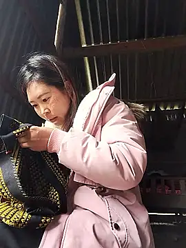 Snapshot of Siathong chatting on 10-21-25, 07:09 Siathong online show from 10-21-25, 07:09