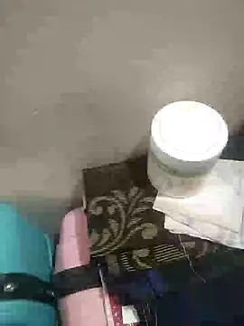 Love40777 online show from 12-17-25, 06:25