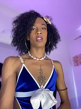 Mia royal online show from 05-10-26, 02:33