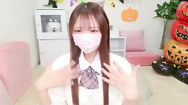 Snapshot of Yurika_ch chatting on 11-01-25, 01:35 Yurika ch online show from 11-01-25, 01:35