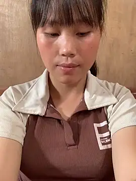 huong-18 online show from 10-20-25, 04:24