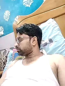 mohsin99272 online show from 10-18-25, 04:30