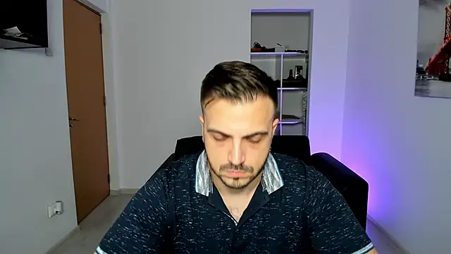 Snapshot of Jace_Thorne chatting on 09-23-25, 05:38 Jace Thorne online show from 09-23-25, 05:38