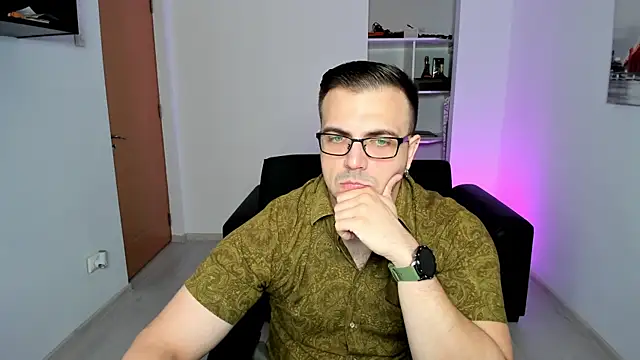 Snapshot of Jace_Thorne chatting on 09-29-25, 04:56 Jace Thorne online show from 09-29-25, 04:56