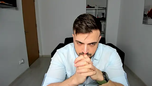 Snapshot of Jace_Thorne chatting on 10-17-25, 05:26 Jace Thorne online show from 10-17-25, 05:26