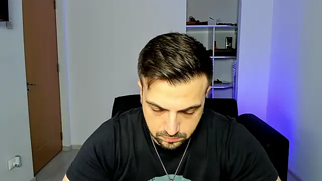 Snapshot of Jace_Thorne chatting on 10-26-25, 05:52 Jace Thorne online show from 10-26-25, 05:52