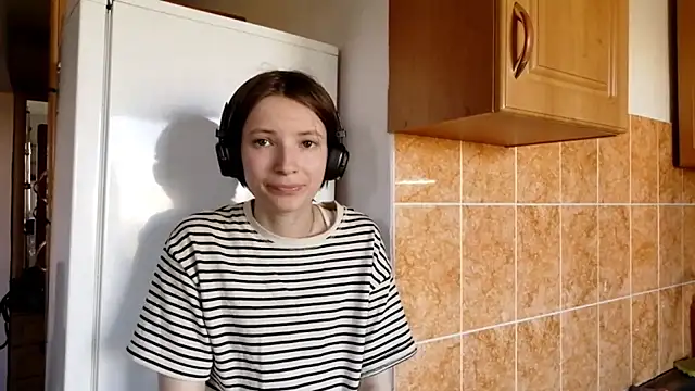 MiaLoises online show from 09-17-25, 08:27