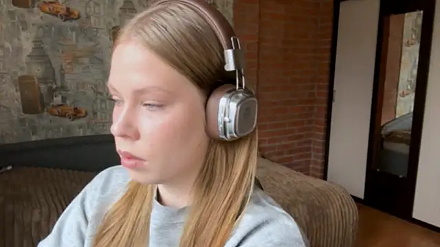 AmiraDehart online show from 09-19-25, 07:10