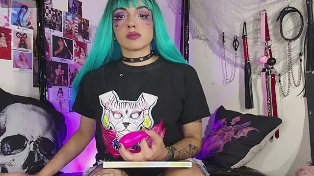 agathaaiko6 online show from 09-25-25, 12:03