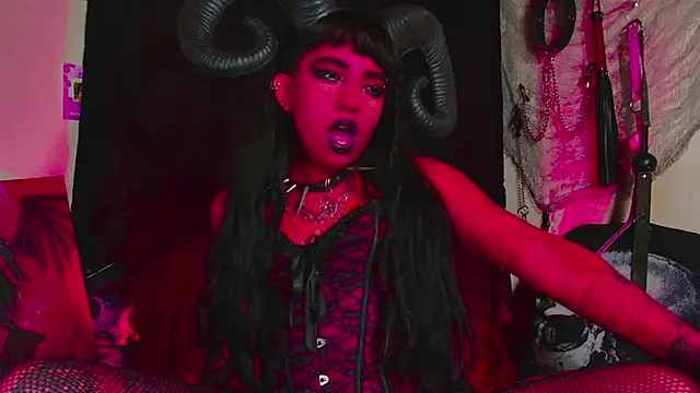 agathaaiko6 online show from 10-19-25, 01:17