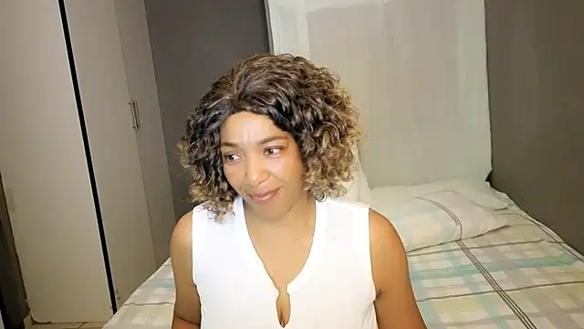 Lillyan N online show from 02-25-26, 06:50