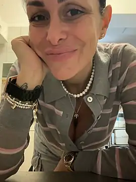 Snapshot of ainaht chatting on 03-05-26, 08:54 ainaht online show from 03-05-26, 08:54