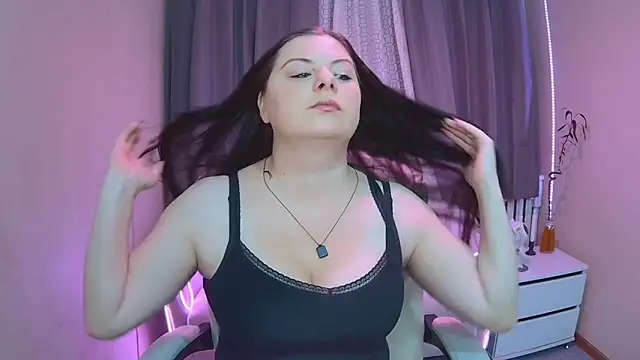 BritneyRaine online show from 11-17-25, 01:06