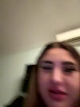 Snapshot of marouska_official chatting on 01-13-26, 08:25 marouska official online show from 01-13-26, 08:25