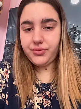 Snapshot of marouska_official chatting on 02-24-26, 02:26 marouska official online show from 02-24-26, 02:26