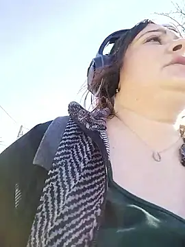 Snapshot of Flacara100 chatting on 03-10-26, 08:30 Flacara100 online show from 03-10-26, 08:30