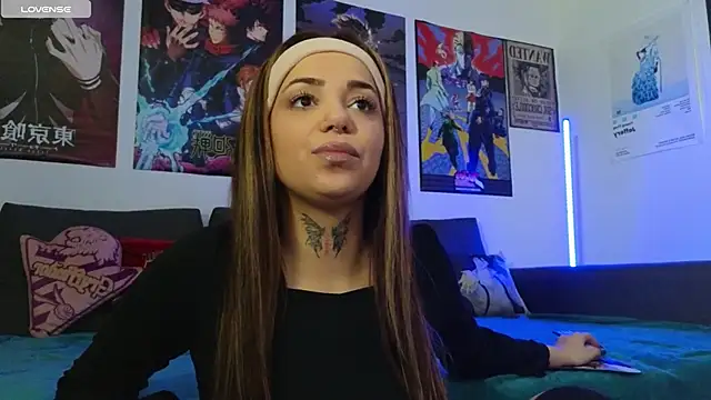 KiraQuinn1 online show from 11-05-25, 04:29