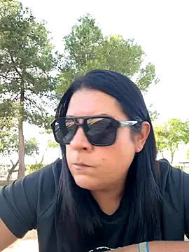 Snapshot of Milfs43 chatting on 09-17-25, 03:46 Milfs43 online show from 09-17-25, 03:46