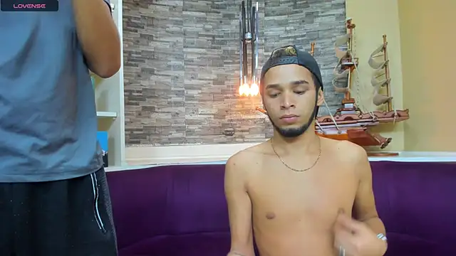 Juicy Creww online show from 10-05-25, 10:13