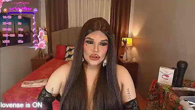 InsatiableSexQueen online show from 10-31-25, 02:56