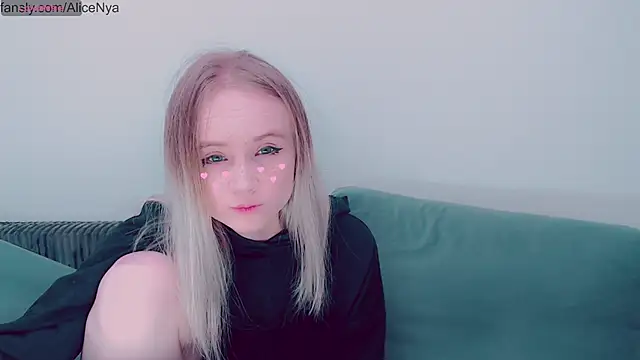 AliceNya cute online show from 10-26-25, 03:56