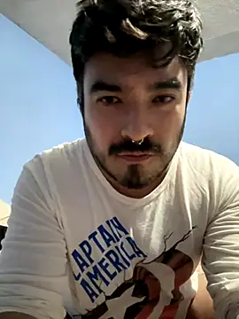 Snapshot of Leon__Dark chatting on 09-28-25, 05:24 Leon  Dark online show from 09-28-25, 05:24