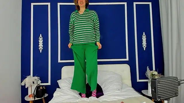 SabrinaRayX online show from 10-27-25, 01:26