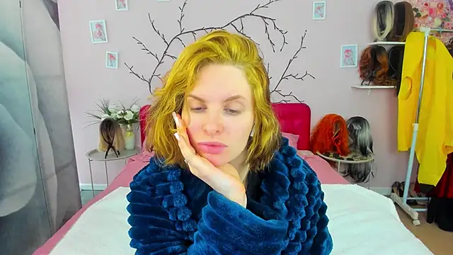 SabrinaRayX online show from 02-09-26, 10:08