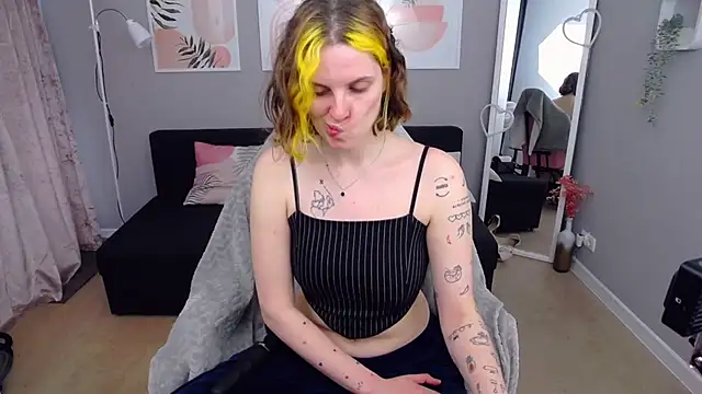 SabrinaRayX online show from 04-27-26, 12:25