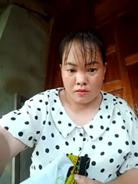 emilyzz online show from 05-16-26, 10:36