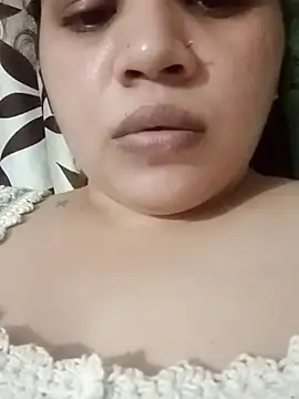 Snapshot of Its-Arushi chatting on 09-17-25, 10:17 Its-Arushi online show from 09-17-25, 10:17